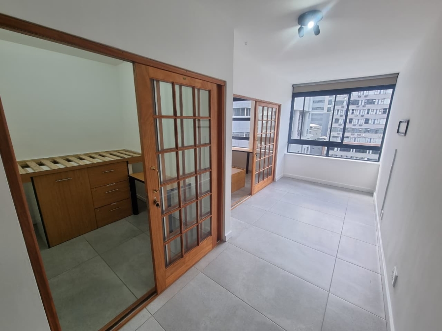 2 Bedroom Property for Sale in Cape Town City Centre Western Cape